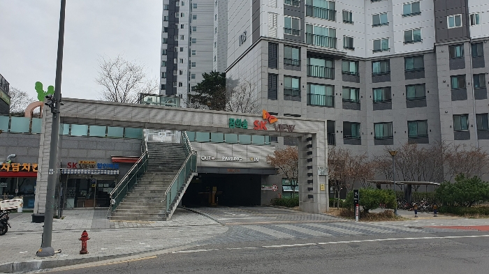 단 지 입 구 전 경