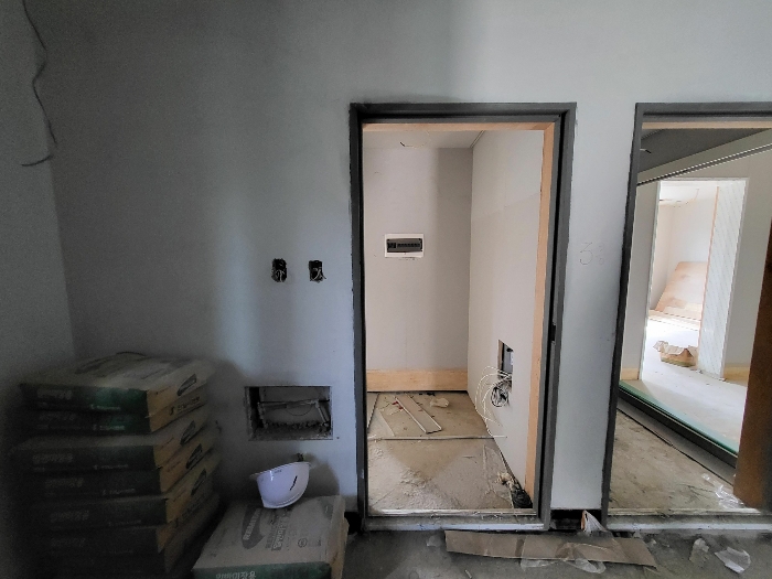 기호(15) 출입구