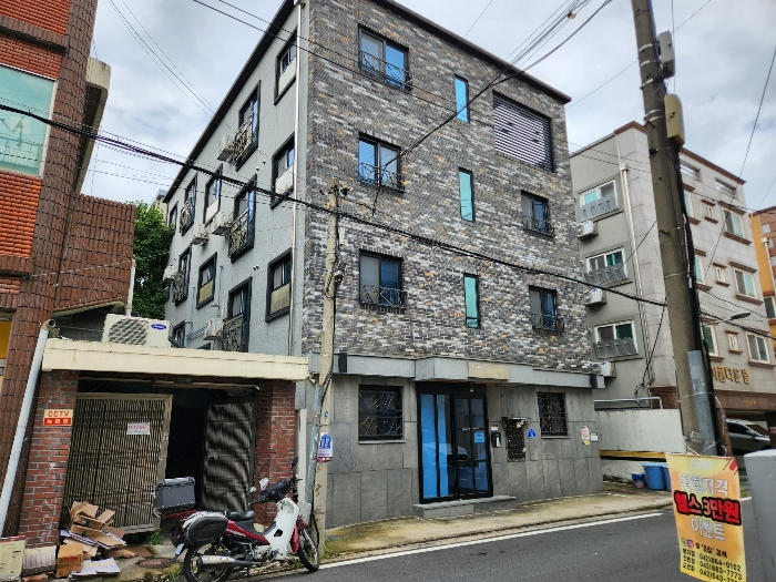 본건 전경(남동측에서 촬영)