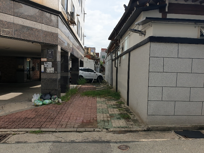 본건 남동측 접면도로