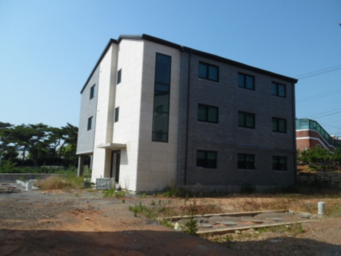 제비동(이하 제비동 건물에 대한 설명임)