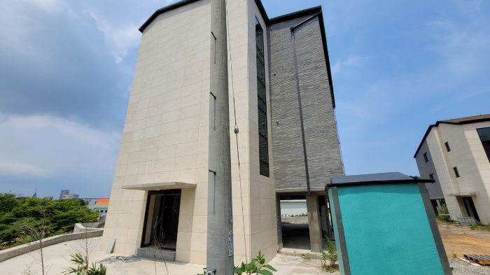 일련번호(1) 및 일련번호(13) 전경