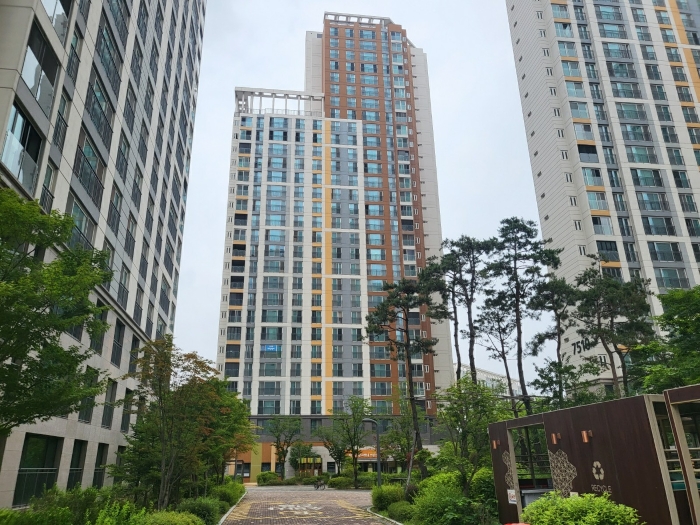 [대상 건물 전경]