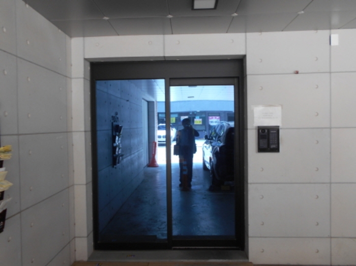 공동출입구 부분