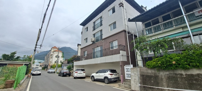 2. 본건 전경 및 주변환경