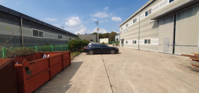 목록1 토지 및 목록2 건물 전경