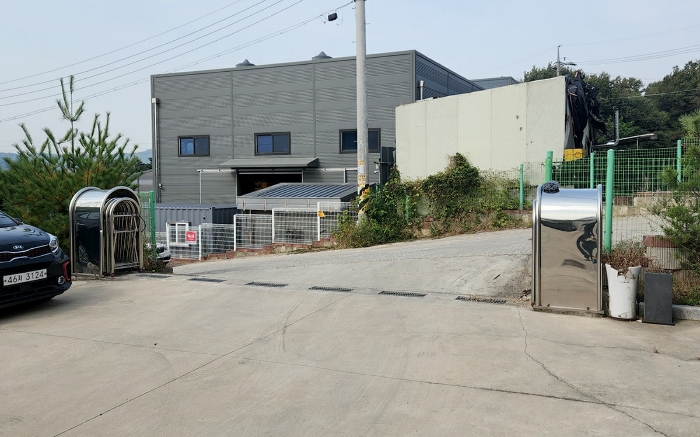 8. 제시외 자바라 출입문