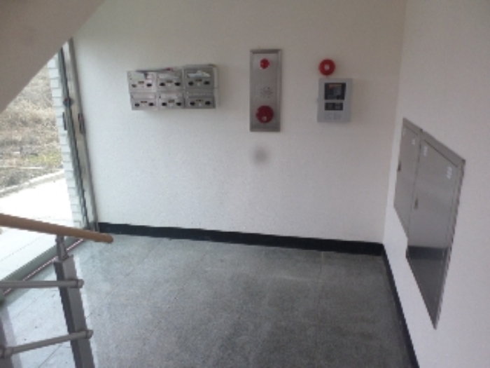 목록2. 1층 현관