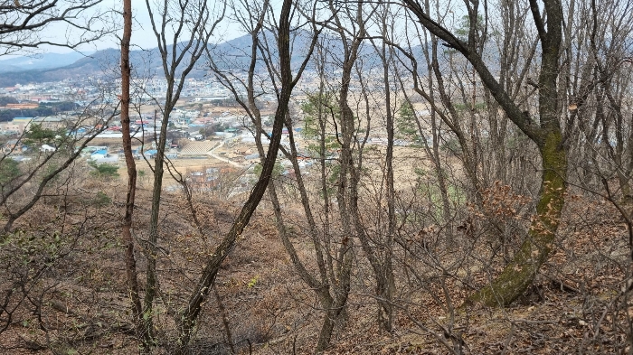 전경(기호1 및 2 경계지에서 북측 마을을 보며)