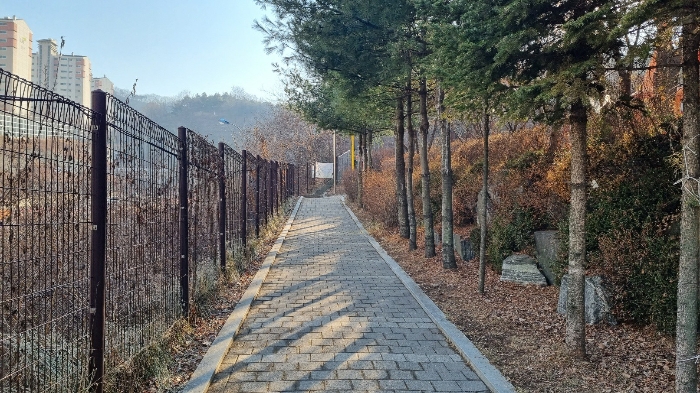 본건 진입로(공원)