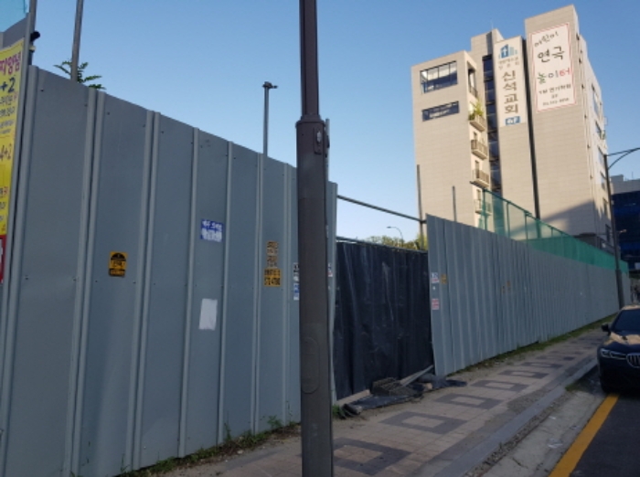 남서쪽 외부 모습