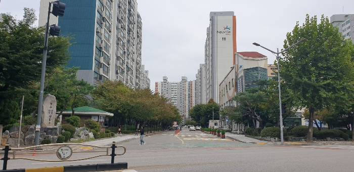 본건 단지입구 전경