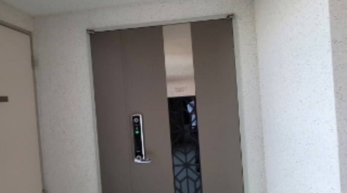 전유세대 출입문