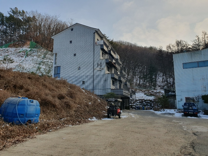 주변 전경(북서측에서 촬영)