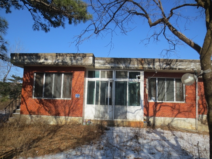 기호 1 토지상의 제시외 건물