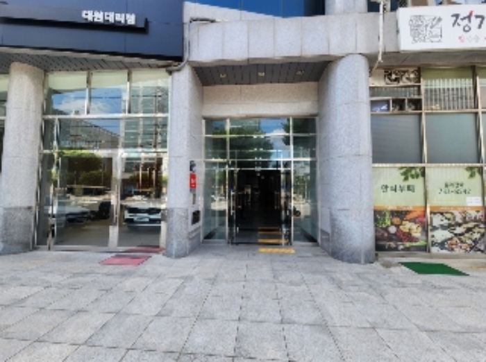 1층 출입구