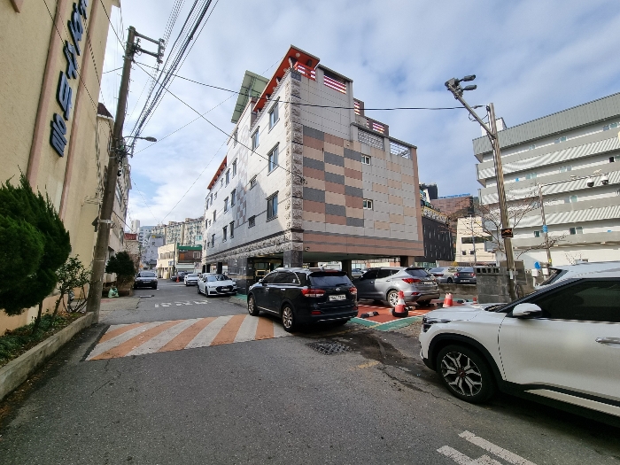 본건 및 부근 전경 - 본건 북동측에서 촬영