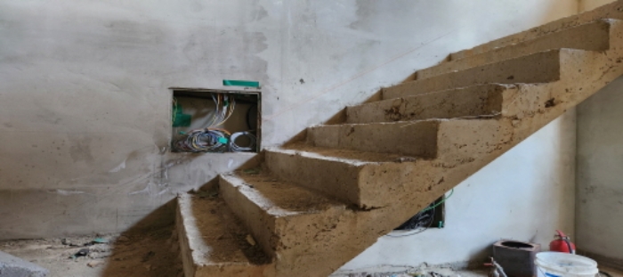 목록1 지상 다세대주택 계단(1층~2층) 전경