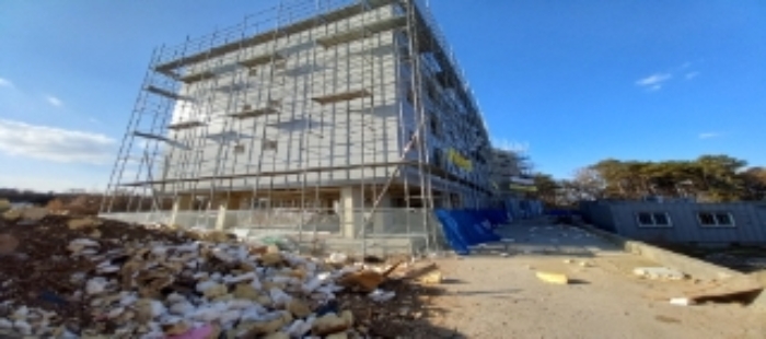 목록10 토지 및 지상 다세대주택(전면) 전경