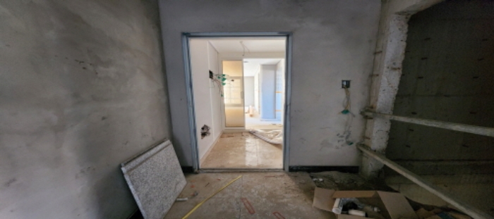 목록17 전유부분 출입구 전경