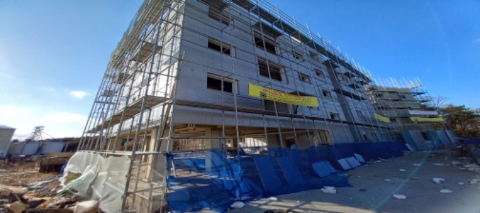 목록10 토지 및 지상 다세대주택(전면) 전경