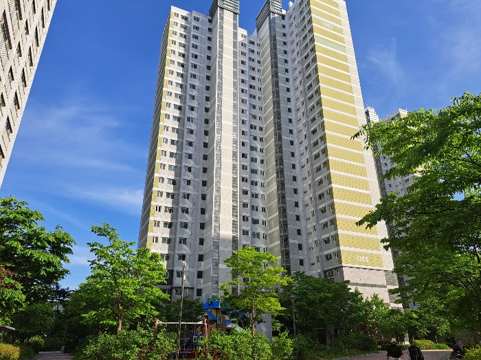 율정마을13단지 1305동 전경