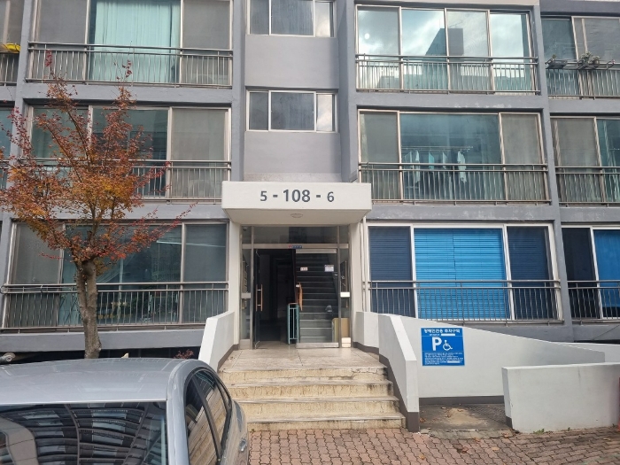 108동 출입구