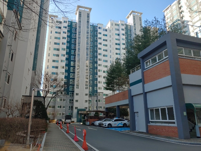 본건 소재지 제102동 전경