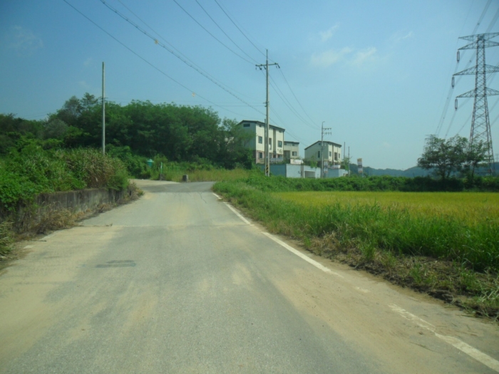 본건단지 전경 및 주 출입로 전경(남서측 촬영)