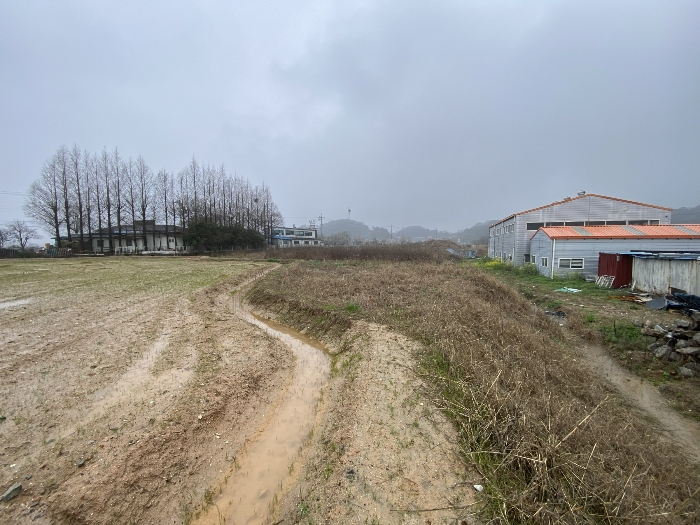 일련번호 1), 2) 전경