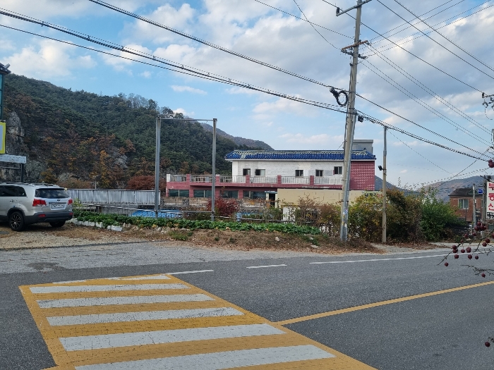 남서측에서 본 전경