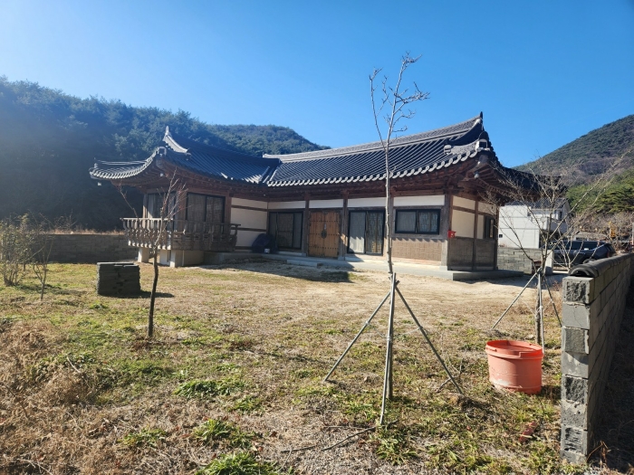 본건 전경, 북동측 인근에서 촬영