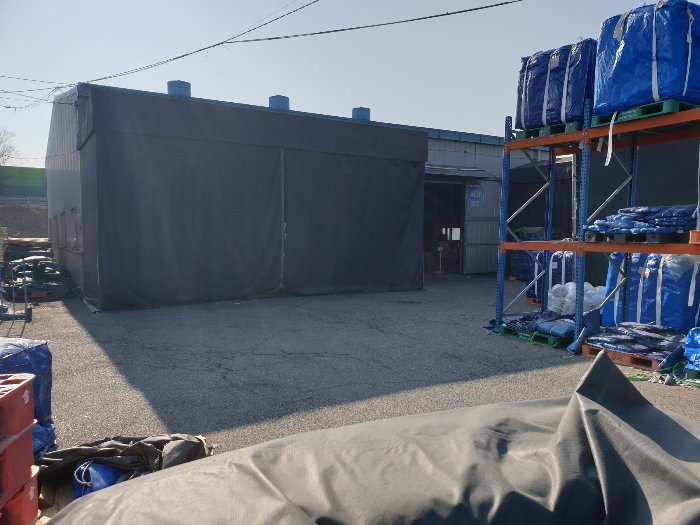 기호 4 및 제시외건물 ㄷ