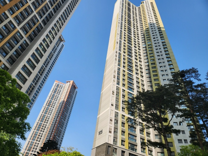 본건 105동 전경