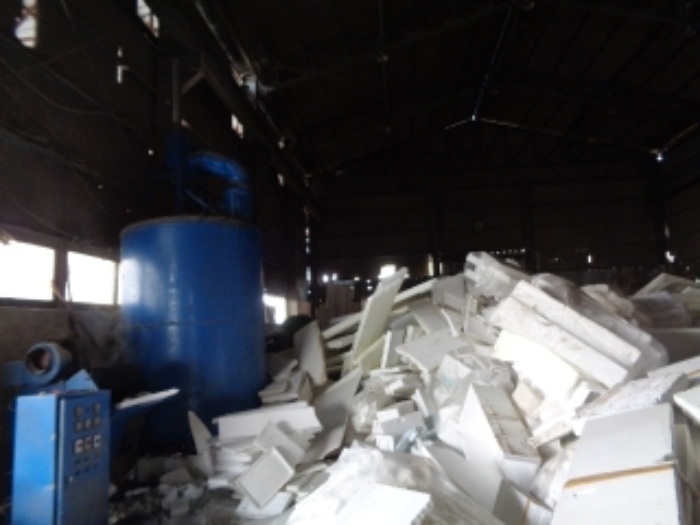 목록2의 공장 내부 전경