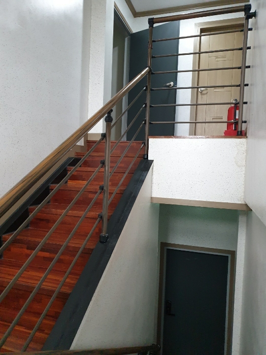 [일련번호 2(나)건물 내부계단(1-2층)]