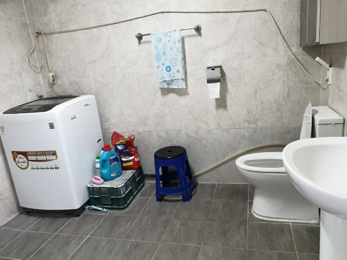 [일련번호 2(나)건물 2층-화장실]