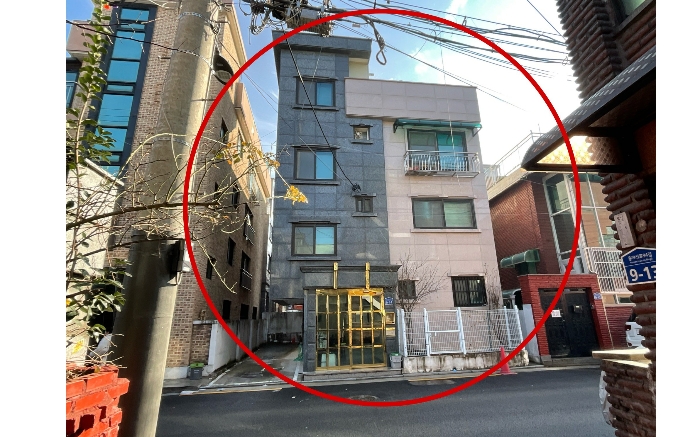 본건 북서측에서 촬영