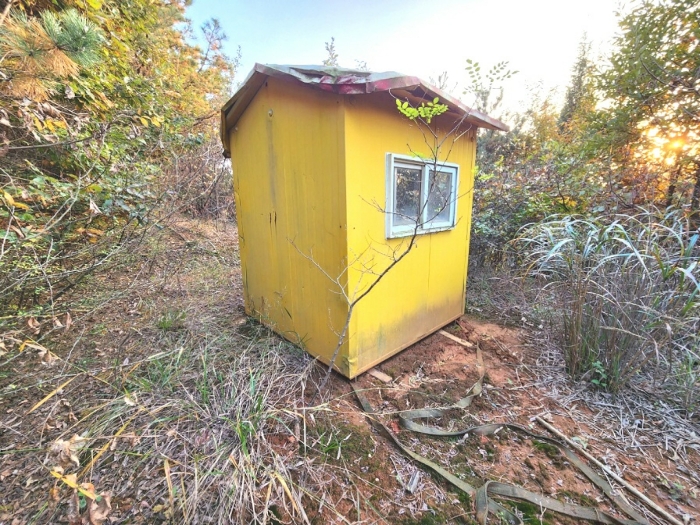 본건 지상 제시외 이동식부스