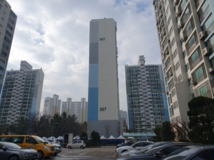 307동 전경