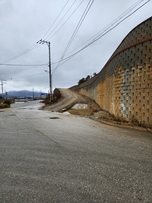 기호 (1) 토지 진입도로 전경