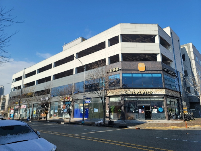 본건 구분건물 전경