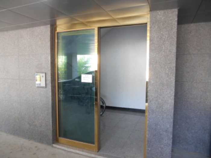 공동출입구 부분