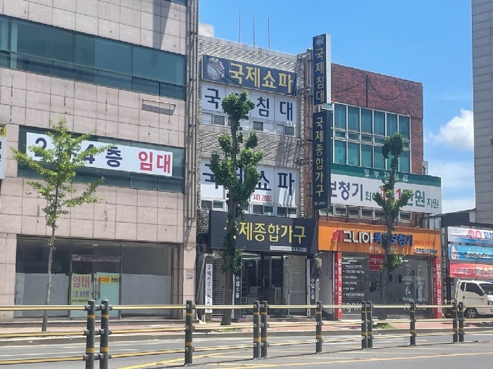 [ 본건 전경 ]