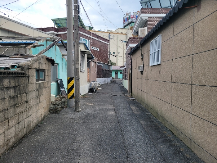 본건 남서측 인