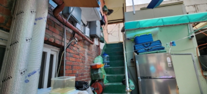 2층으로 가는 계단