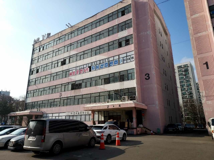 대상 구분건물(아파트형공장) 제3동 전경