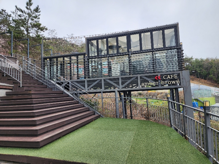 제시외 건물 ㄱ)