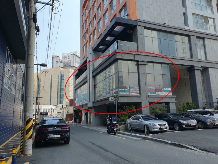 본건 - 근경(북동측에서 촬영)