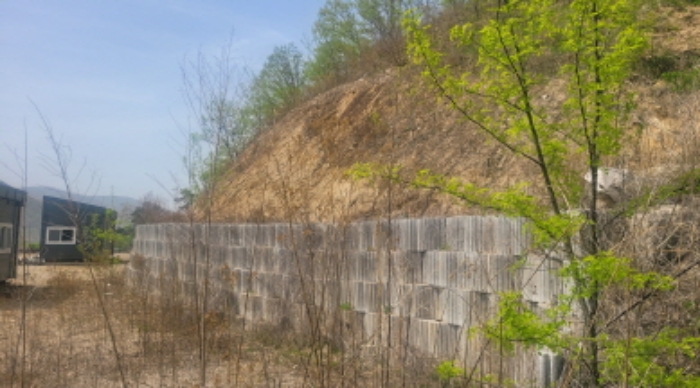 경북 칠곡 동명면 기성리 산73. 지상의 전경